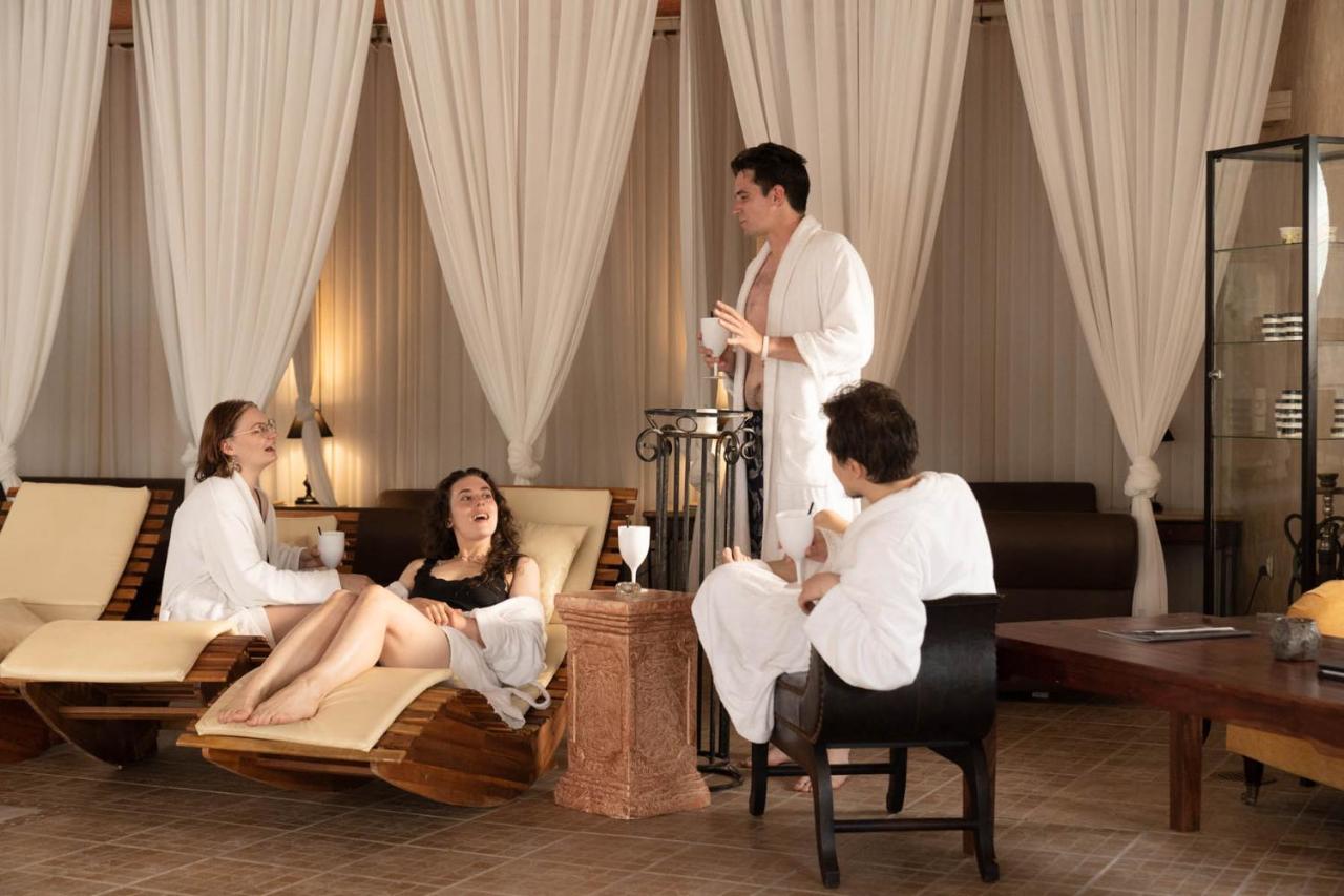 Hotel Azzun Orient Spa&Wellness Kromerowo Bagian luar foto